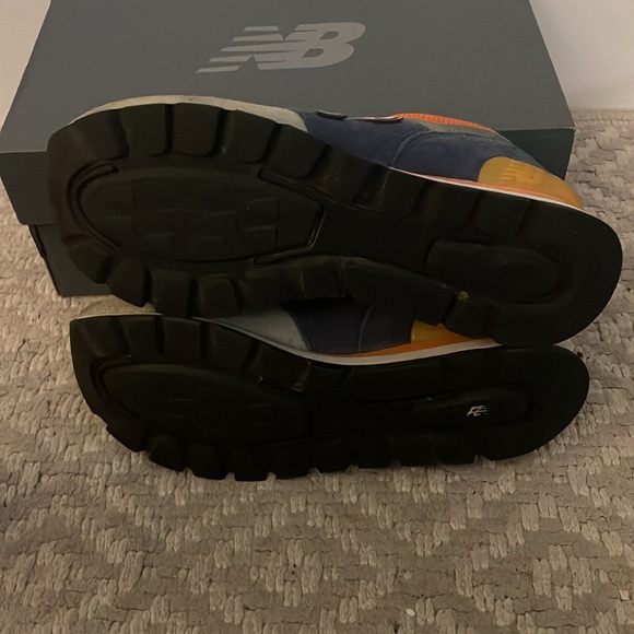 New Balance 574 Green beige mens 8.5 hh - Picture 4 of 4